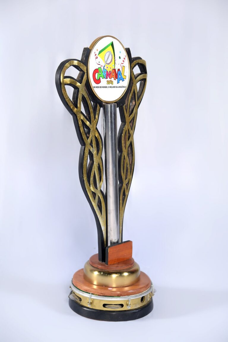 Troféu de vice-campeã no carnaval de 2023